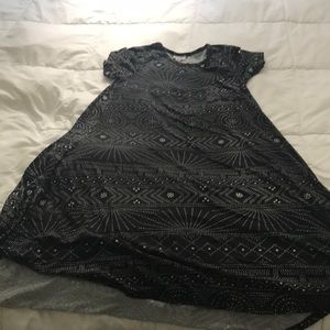 Black and white Carly midi dress